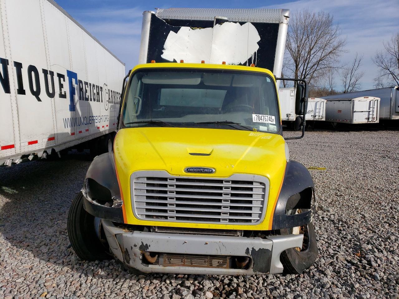 2018 Freightliner Business Class M2 BOX Truck
