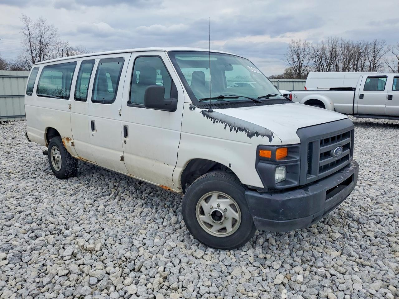 2010 Ford Econoline E350 Super Duty Wagon