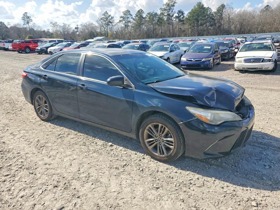 2015 Toyota Camry se