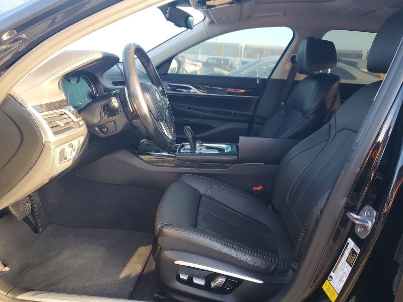 2019 BMW 740 i