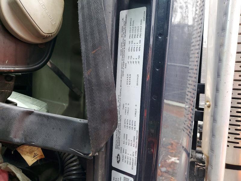 2017 Mack CHU613 Semi Truck