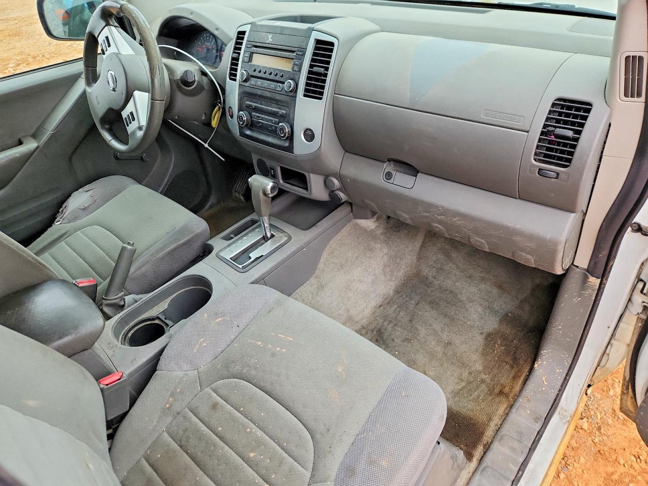 2015 Nissan Frontier S