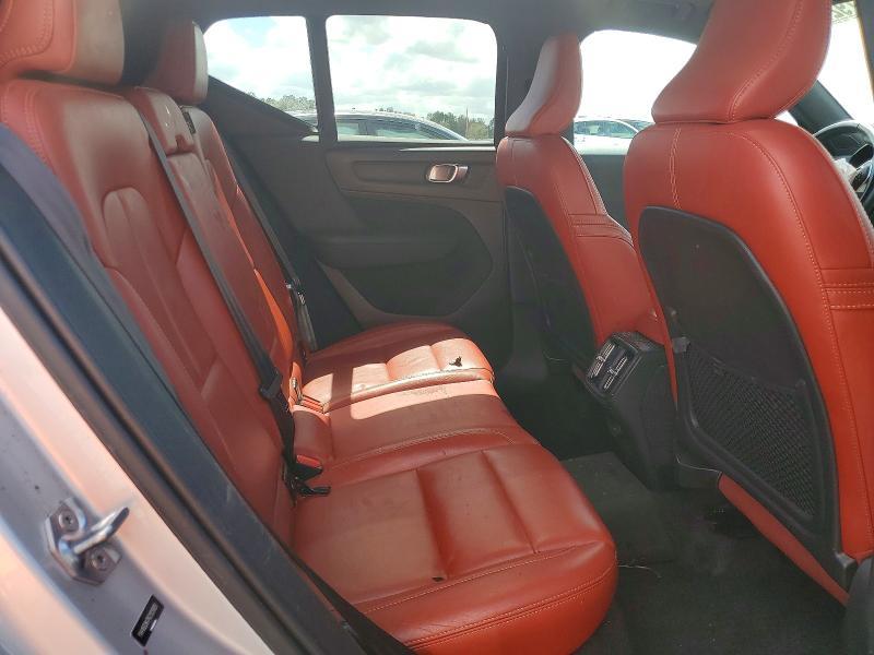 2019 Volvo Xc40 T5 Momentum