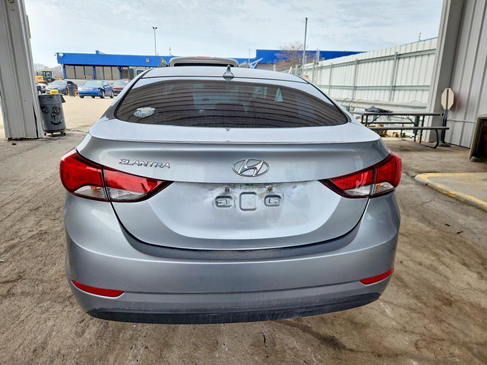 2015 Hyundai Elantra se