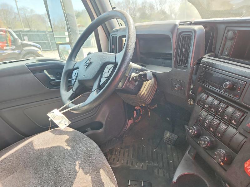 2022 International LT625