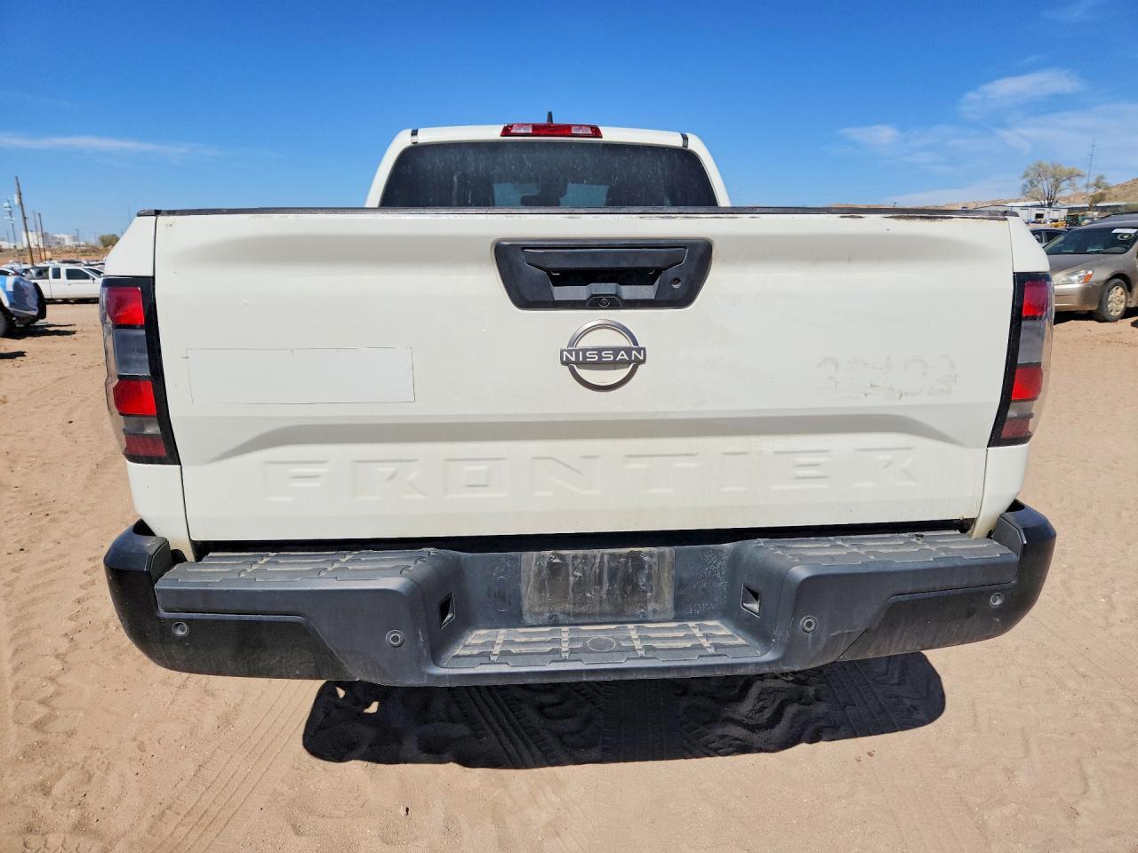 2022 Nissan Frontier S