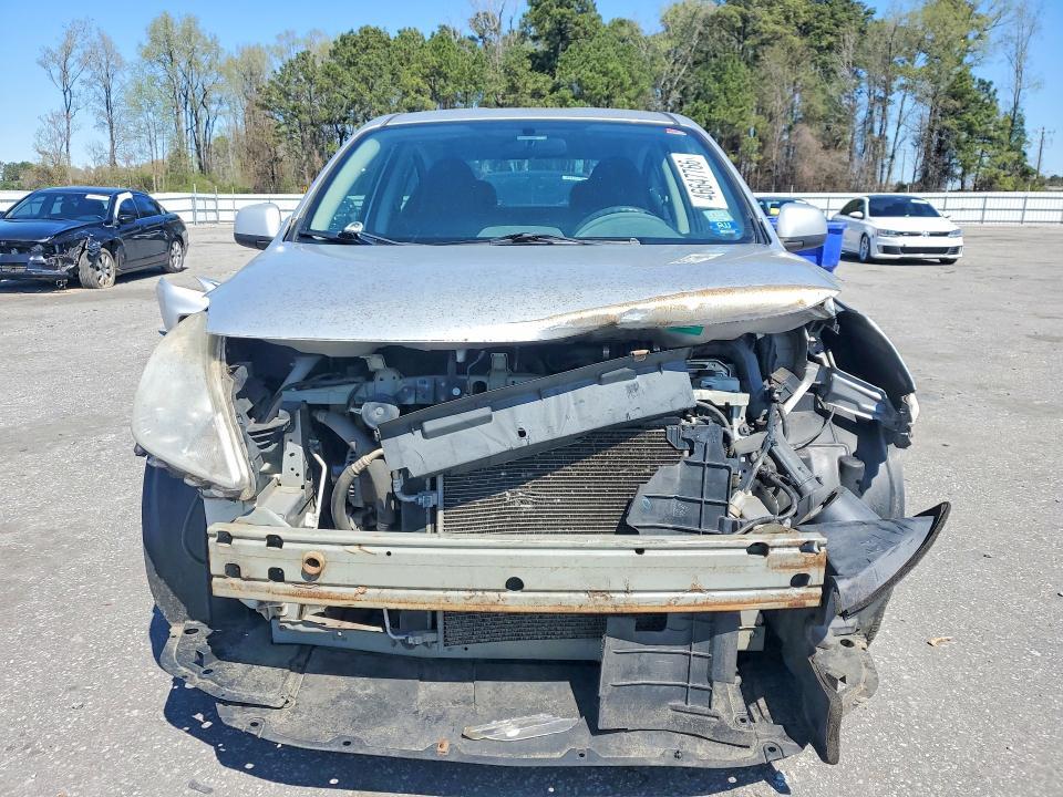 2014 Nissan Versa 1.6 sv