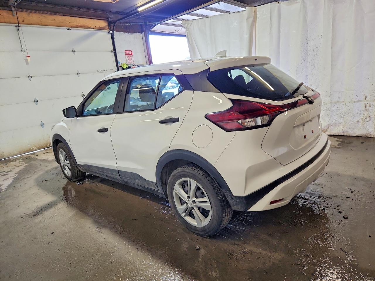 2023 Nissan Kicks s