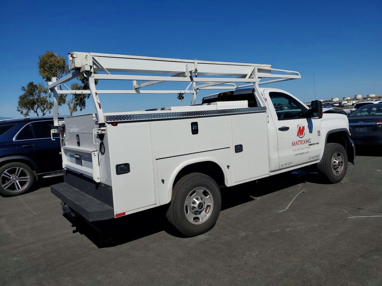 2017 GMC Sierra Utility / Service Truck