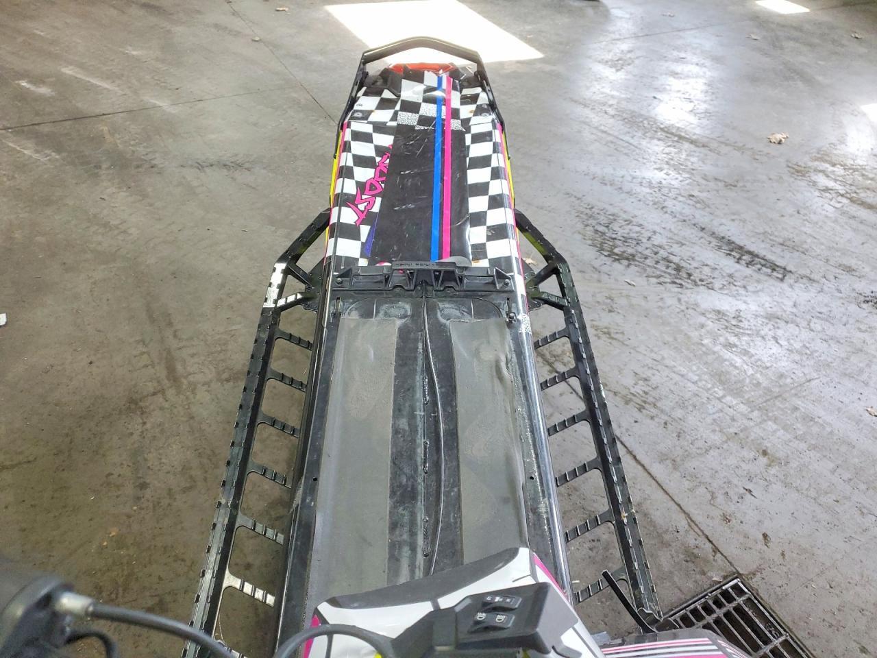 2022 Polaris Matryx RMK PKG