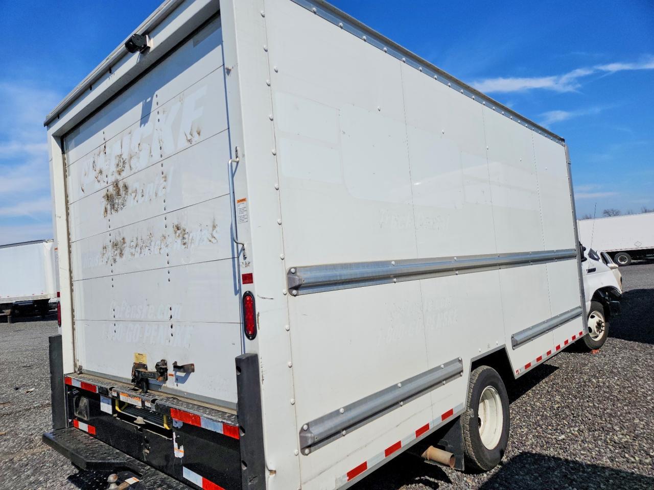 2022 Ford E350 BOX Truck