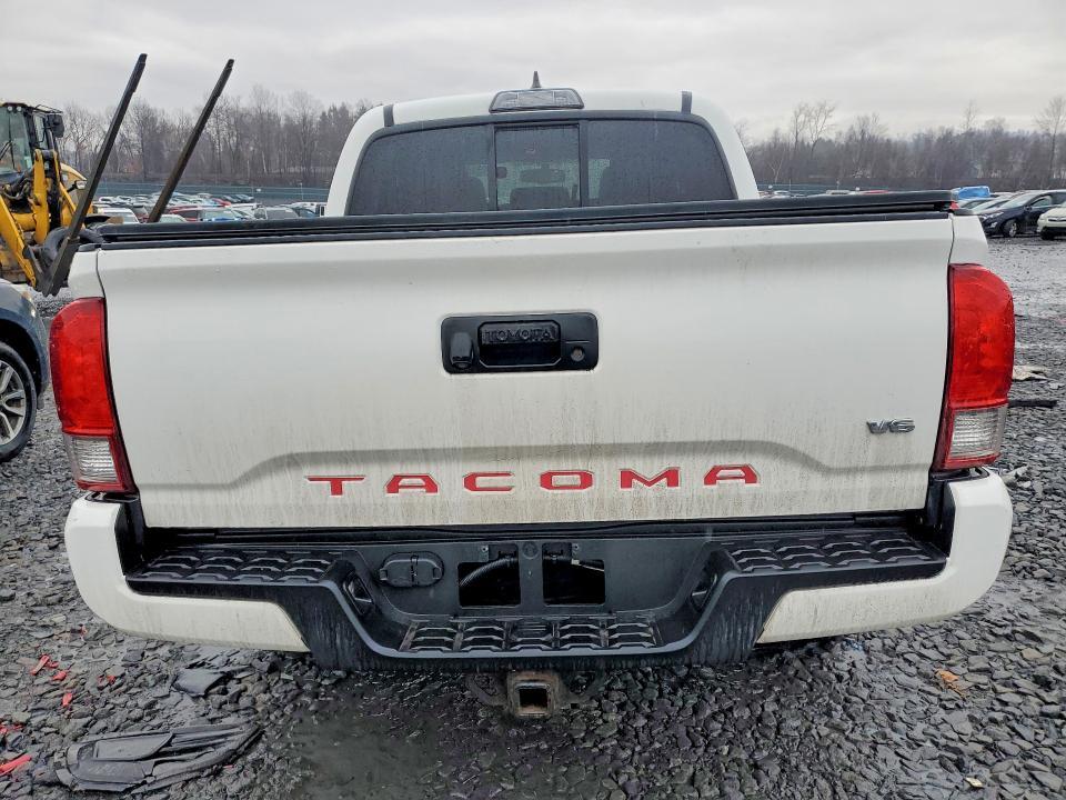 2016 Toyota Tacoma TRD Sport