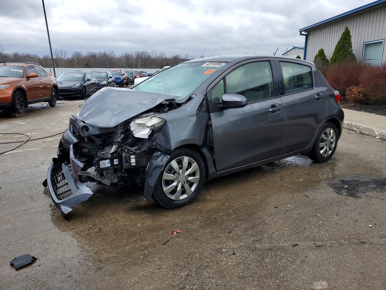 2013 Toyota Yaris 5-door le