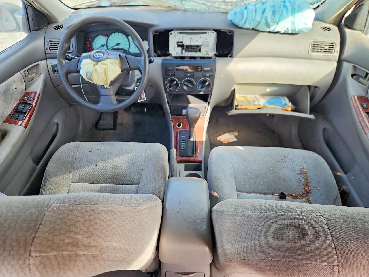 2004 Toyota Corolla le
