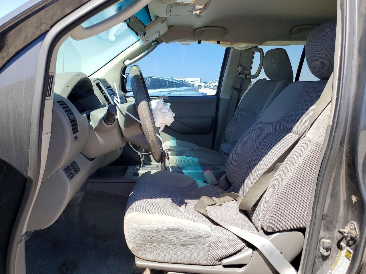 2011 Nissan Frontier S