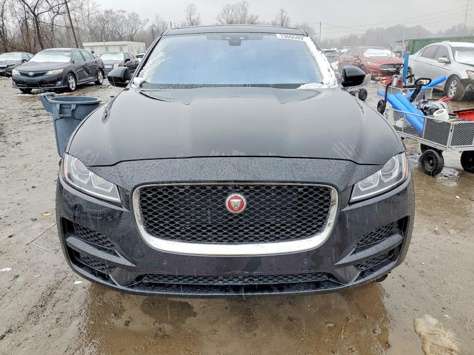 2019 Jaguar F-pace Premium