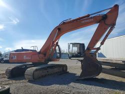 Salvage trucks for sale at Lexington, KY auction: 2000 Hitachi EX330LC-5 Excavator