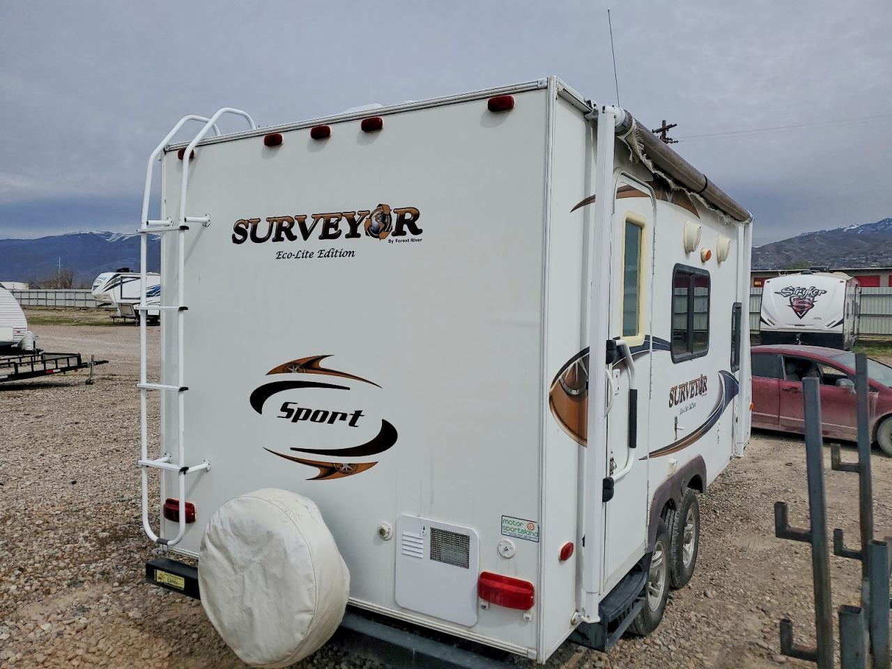 2010 Foresriver Surveryor