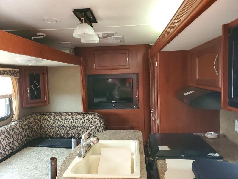 2014 Winnebago Camper
