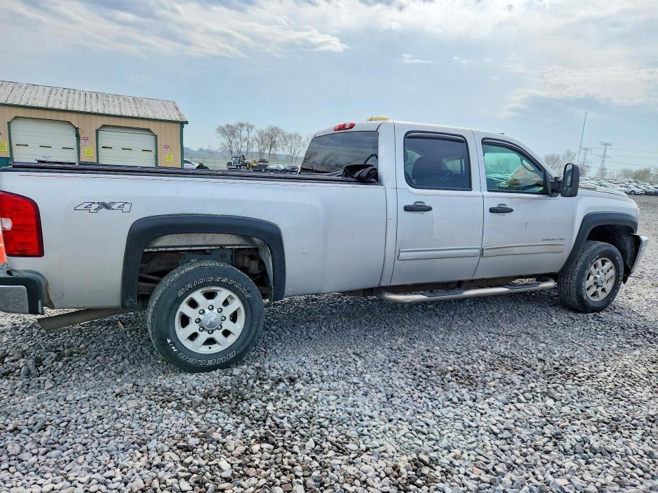 2011 Chevrolet Silverado K3500 LT