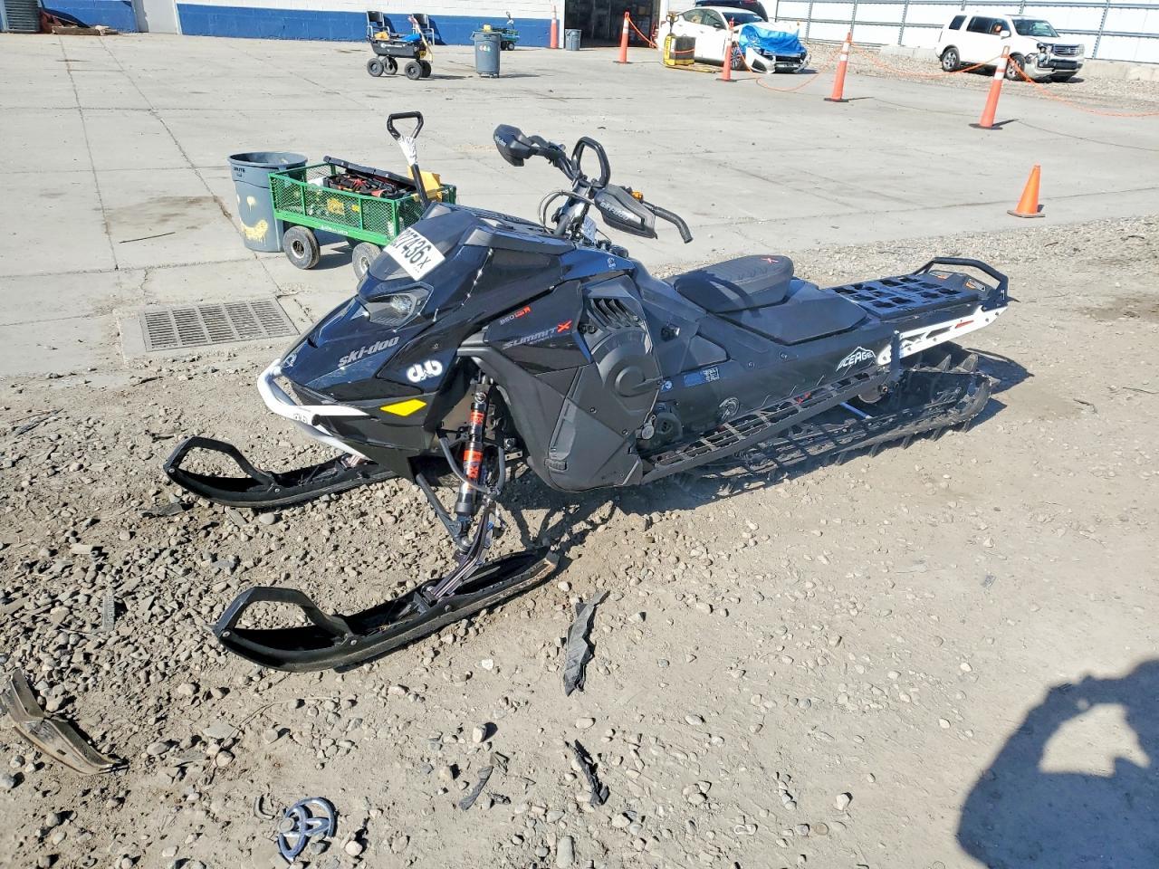 2024 Skidoo Snowmobile