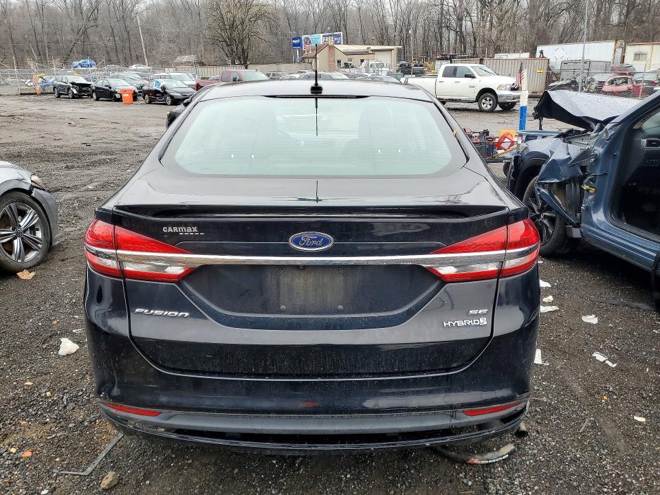 2018 Ford Fusion se Hybrid