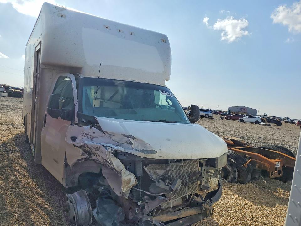 2017 Chevrolet Express G4500 Delivery Truck