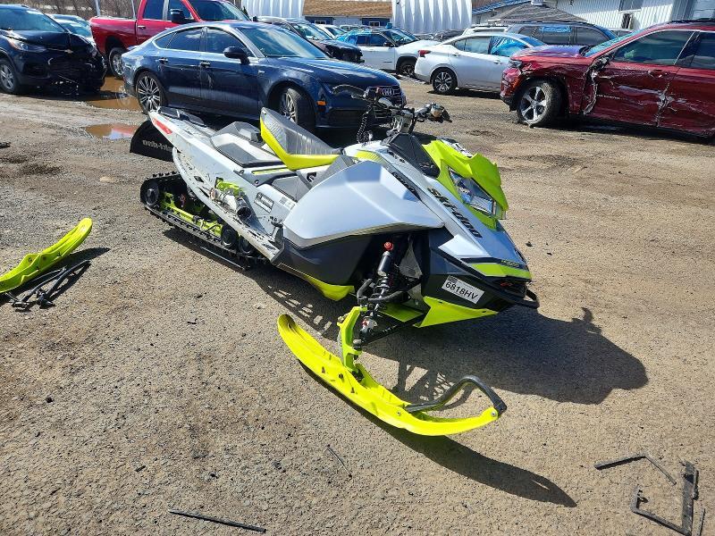 2018 Skidoo Snowmobile