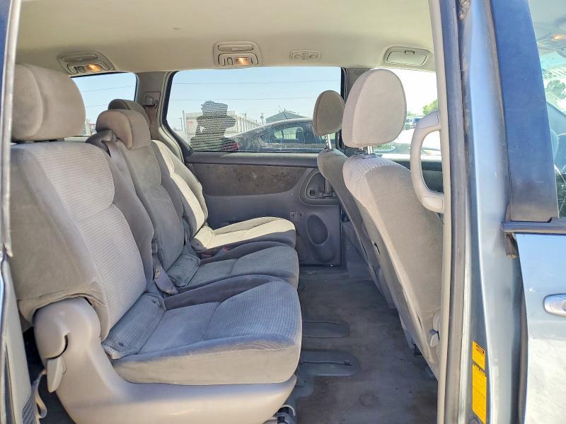 2008 Toyota Sienna le 8-passenger