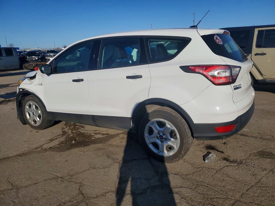 2017 Ford Escape s