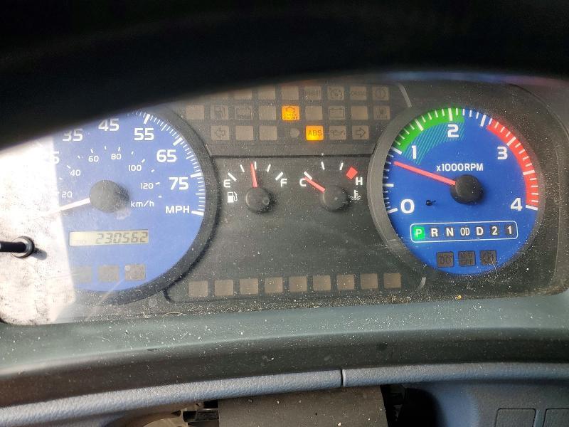 2006 Hino 268 BOX Truck