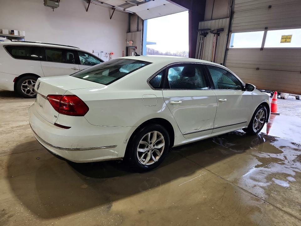 2016 Volkswagen Passat s