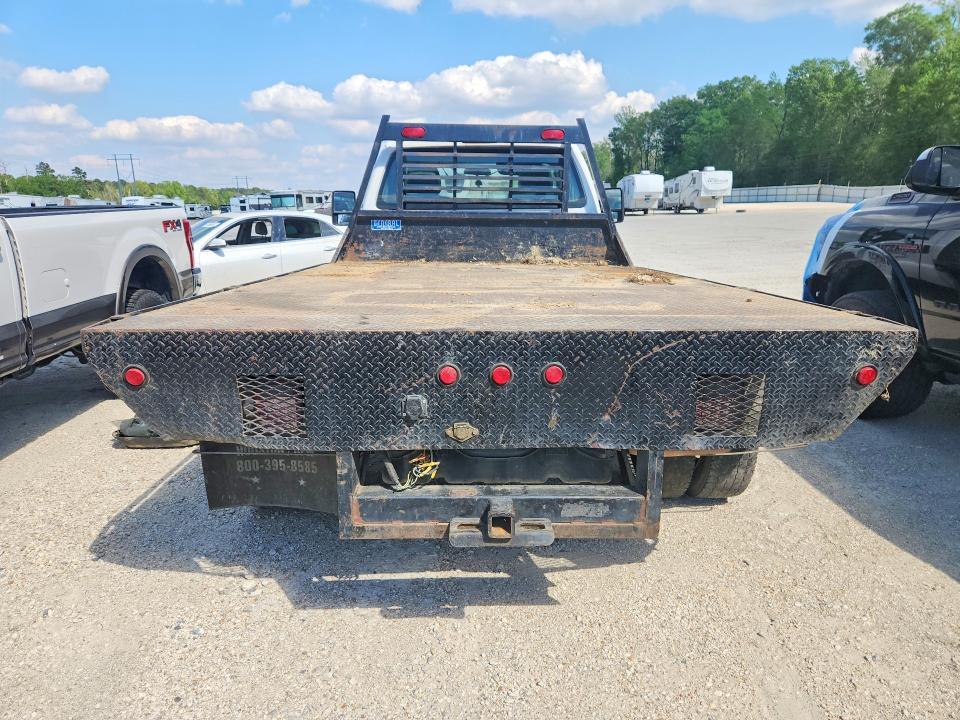2013 Ford F450 Super Duty Flatbed Truck