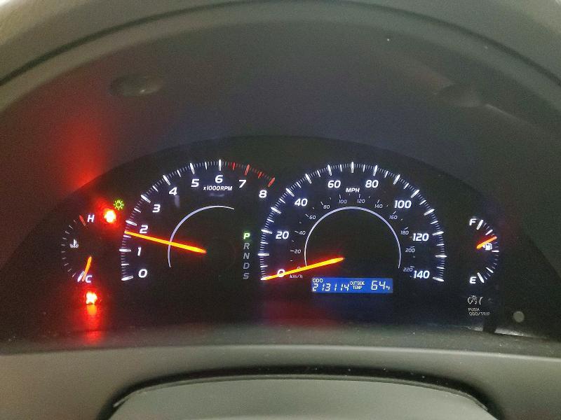 2010 Toyota Camry le