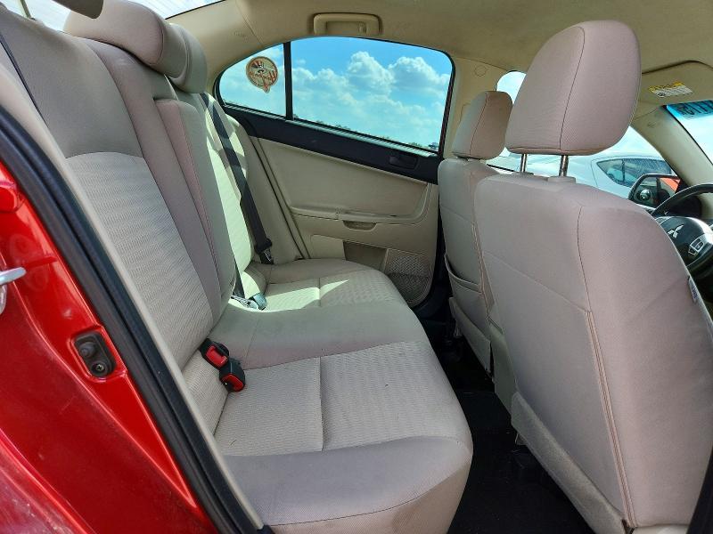 2013 Mitsubishi Lancer es