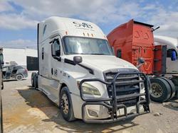 Salvage trucks for sale at Lebanon, TN auction: 2020 Freigliner 2020 Freightliner Cascadia 126 Semi Truck