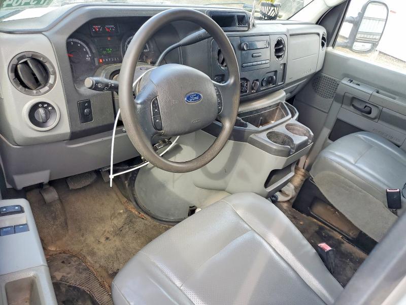 2014 Ford E350 Utility / Service Truck