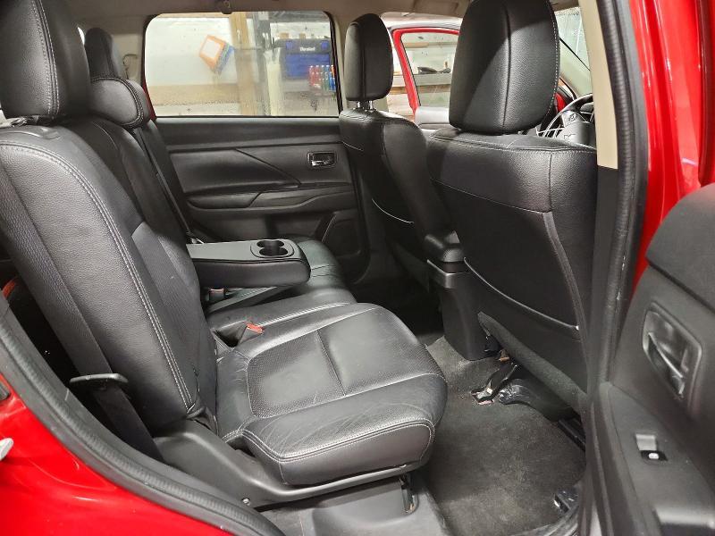 2016 Mitsubishi Outlander se