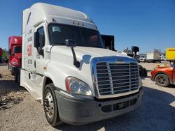 Salvage trucks for sale at Wilmer, TX auction: 2017 Freigliner 2017 Freightliner Cascadia 125 Semi Truck