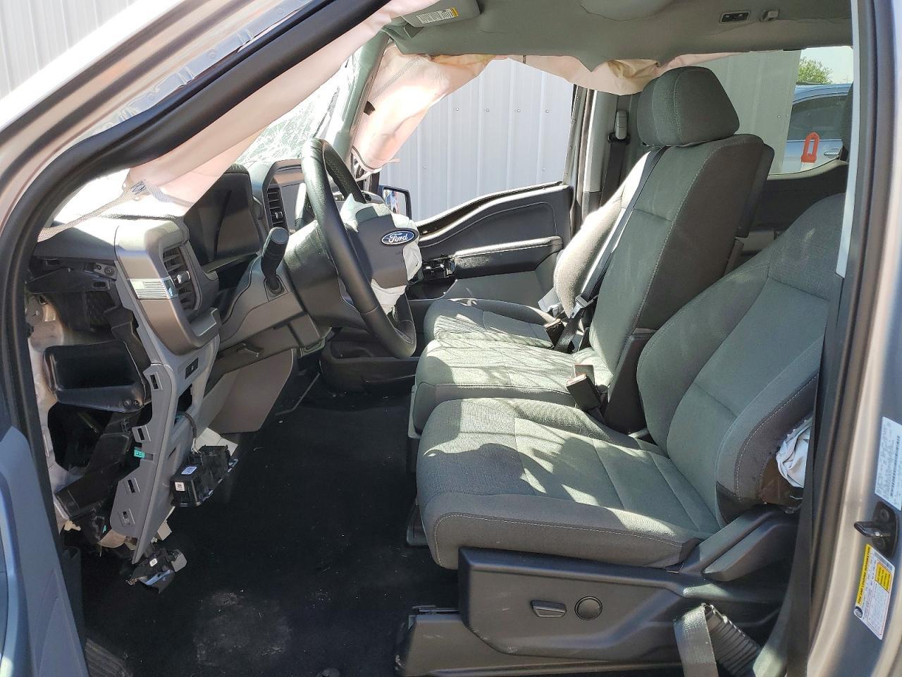 2025 Ford F150 XLT