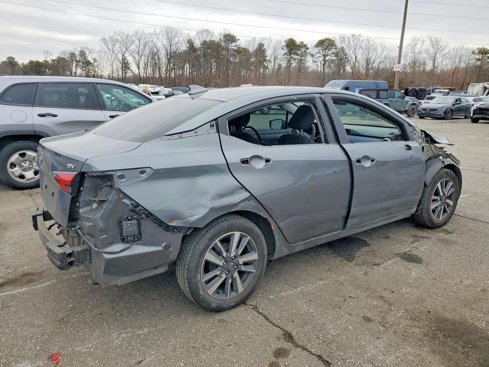 2023 Nissan Versa sv