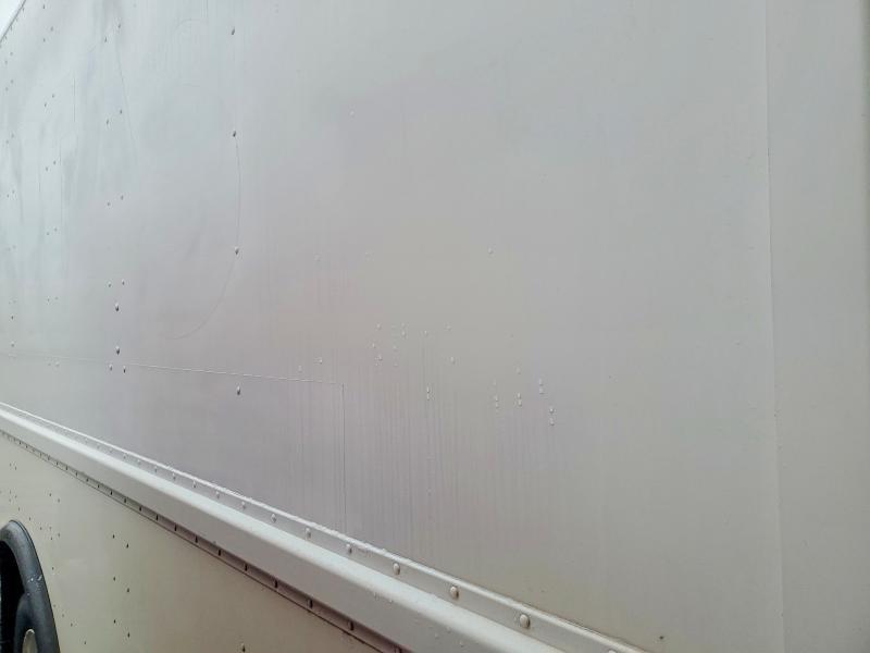 2004 Freightliner MT45G Chassis Delivery Truck