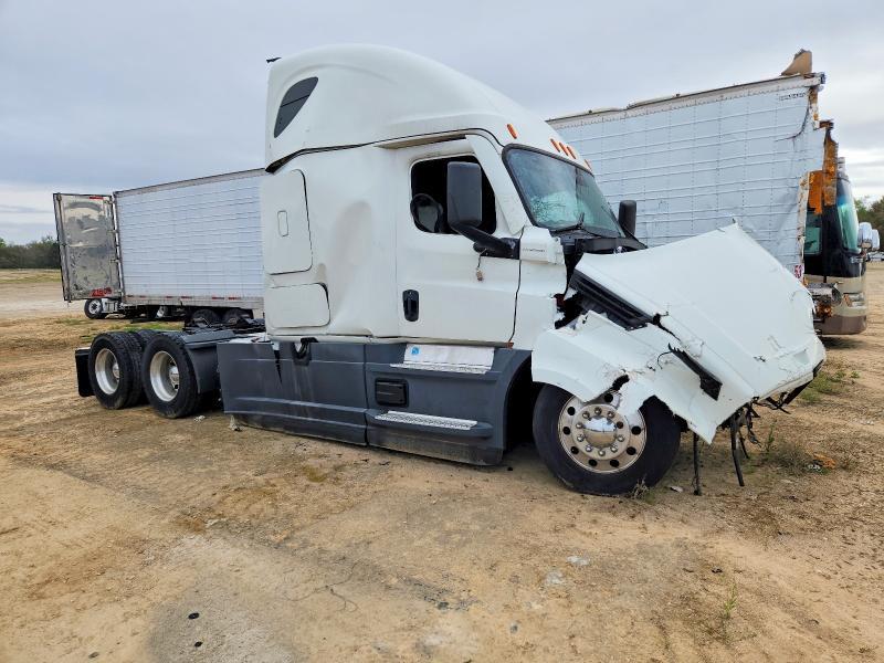 2020 Freightliner Cascadia Semi Truck