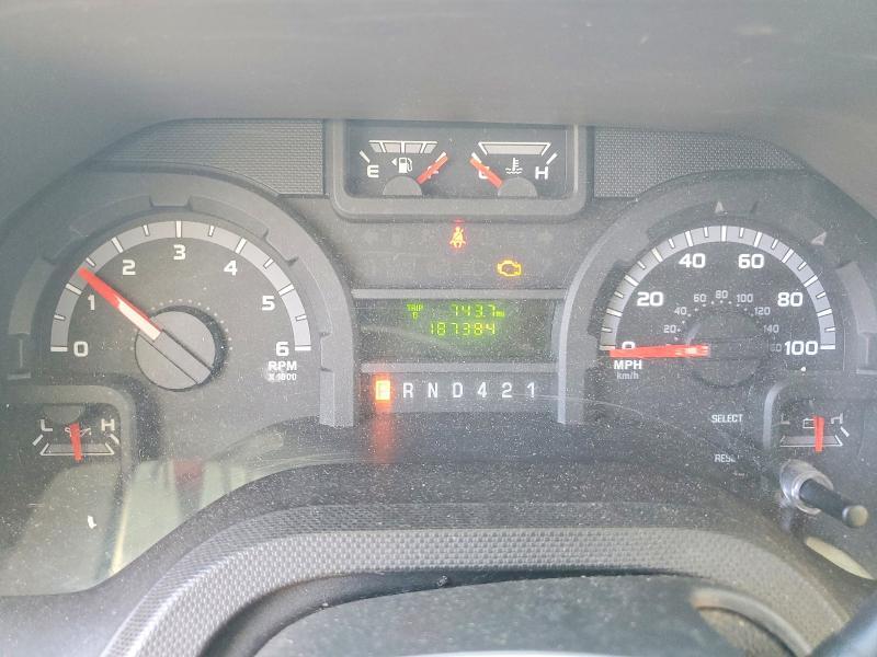 2017 Ford Econoline E450 Super Duty Cutaway Van