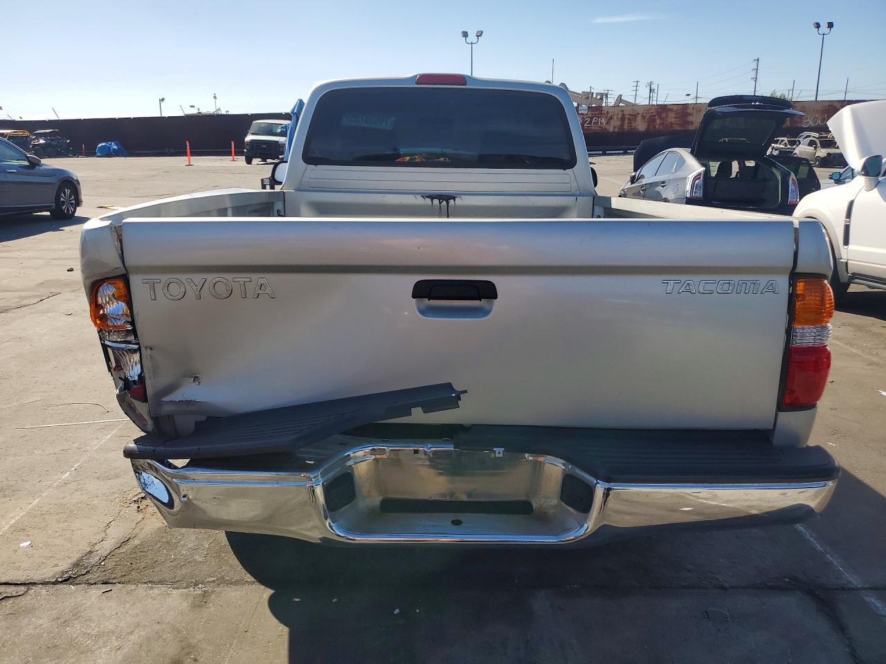 2004 Toyota Tacoma Base