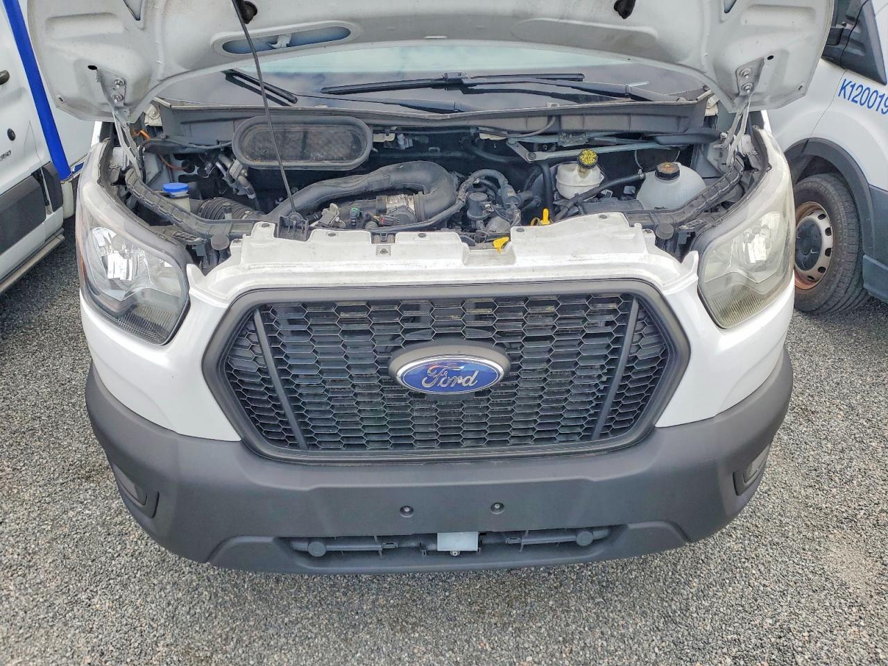 2020 Ford Transit Delivery Truck