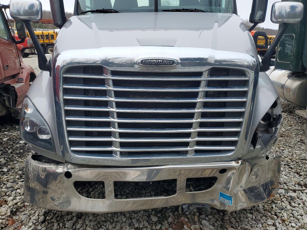 2019 Freigliner 2019 Freightliner Cascadia 125 Semi Truck