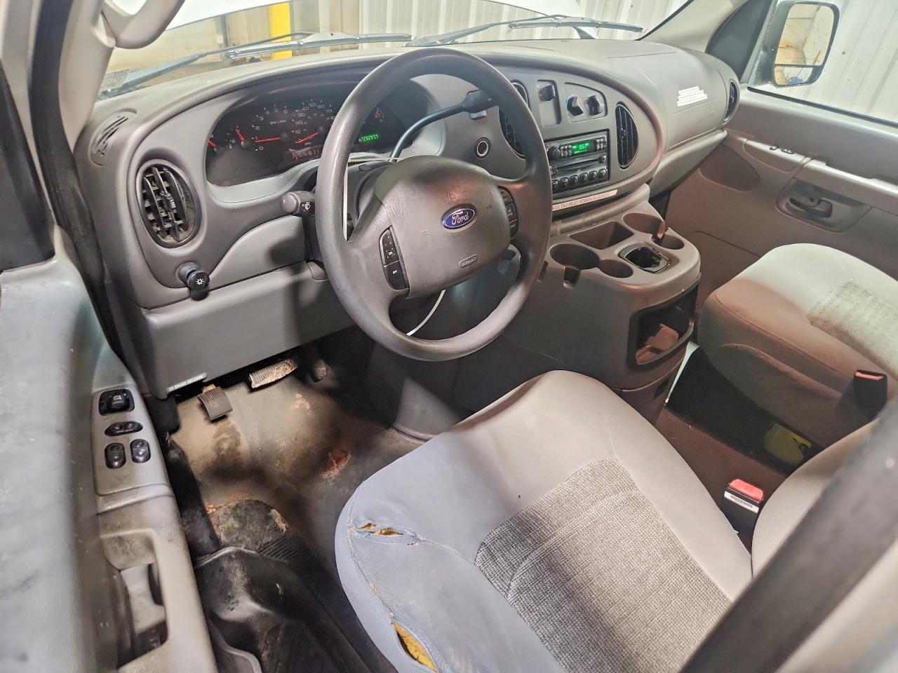 2005 Ford E250 Delivery Van