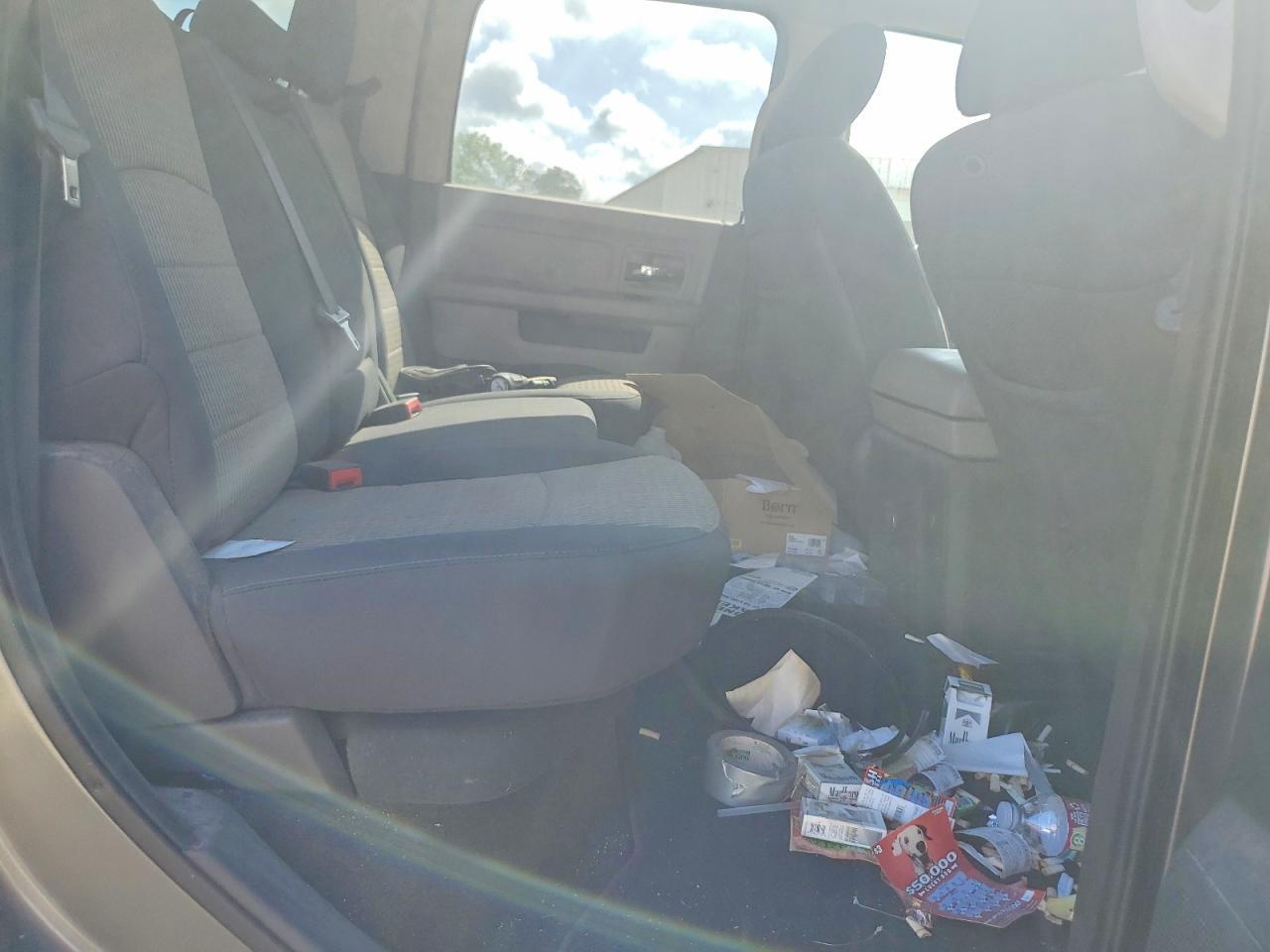 2012 Dodge RAM 1500 SLT