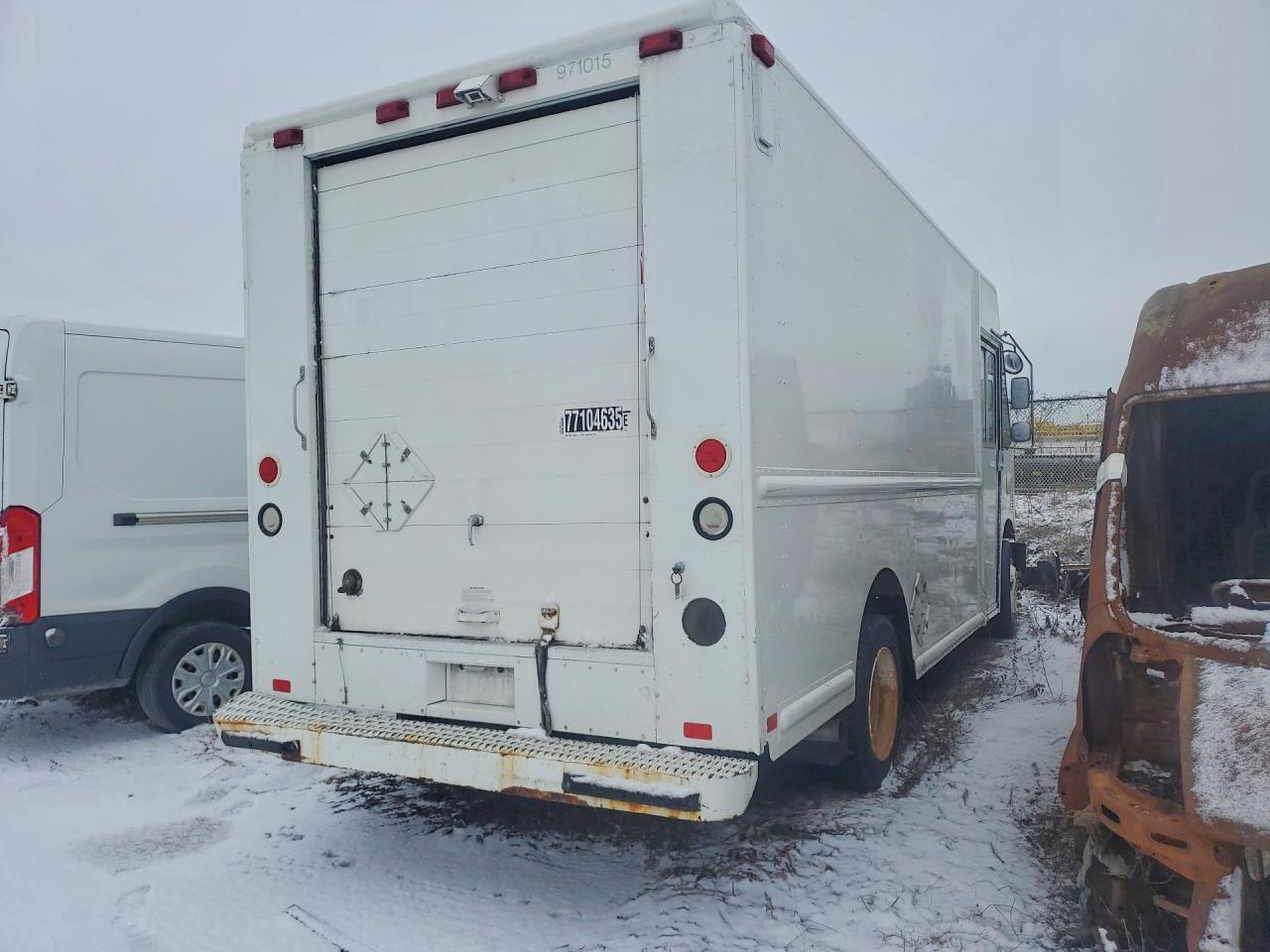 2007 Freightliner Chassis M Line WALK-IN Van